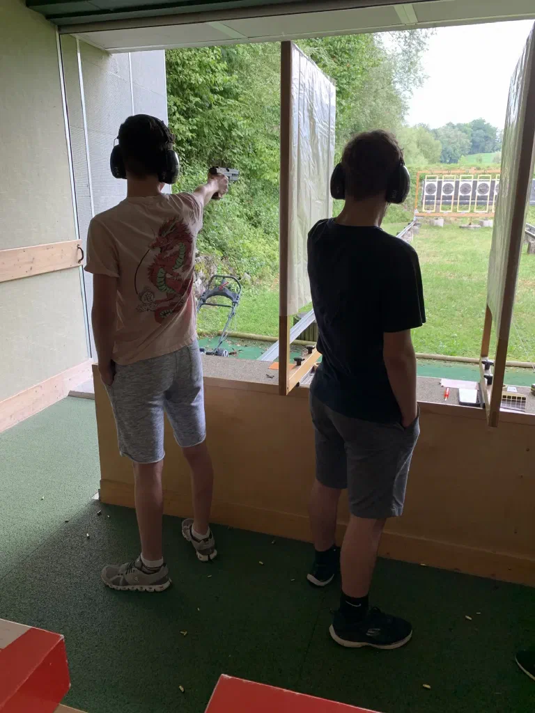 Junioren der Pistolenschützen Appenzell beim Training